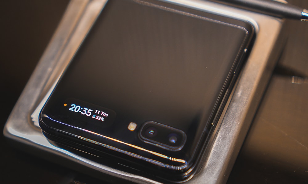 Samsung Galaxy Z Flip 8GB/256GB trả góp 0% | Sẵn hàng, đủ màu